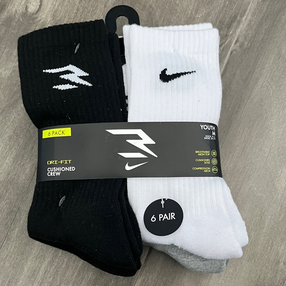 Nike Youth Cushioned Crew Socks 6-Pack - Black and White and Grey.